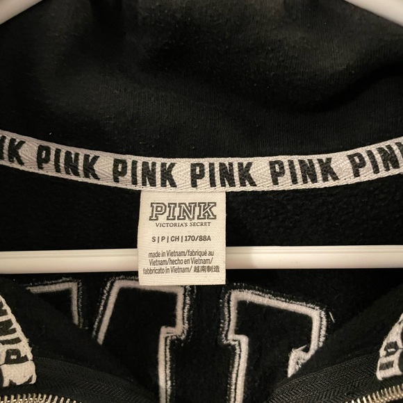 Awesome PINK stitched logo quarter zip! - Picture 4 of 6
